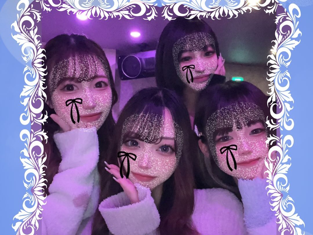Photo by Girls Bar Philia（ガールズバー フィリア） on April 01, 2026. May be an image of &lrm;one or more people, hair and &lrm;text that says '&lrm;ன்க لم T ل BFF BEST BESTFRIEND FRIEND&lrm;'&lrm;&lrm;.